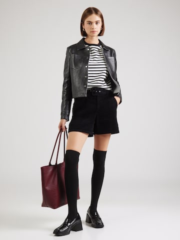 ONLY Regular Shorts 'ONLNESSA' in Schwarz