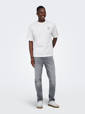 Tricou 'ONSFRED ESCAPE' de la Only & Sons pe alb