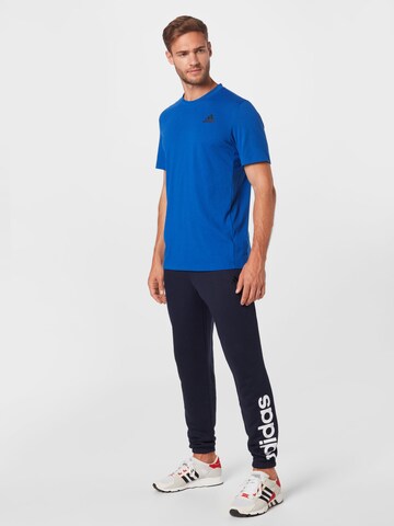 ADIDAS SPORTSWEAR - Camisa funcionais 'Aeroready Designed To Move' em azul