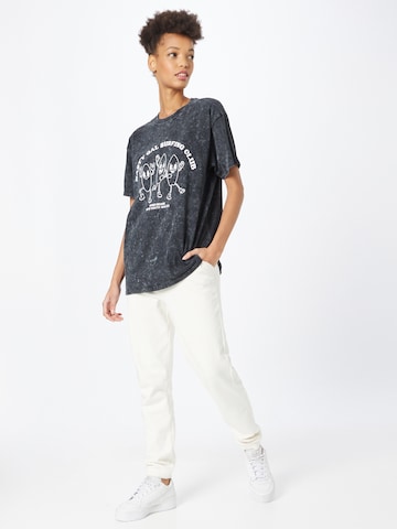 Nasty Gal T-Shirt in Grau