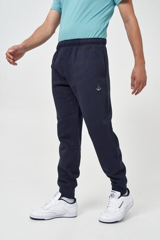 Mikon Tapered Pants 'Anker' in Blue: front