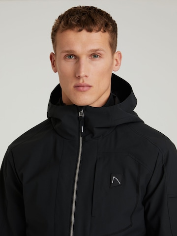 CHASIN' Performance Jacket 'Return Mount' in Black