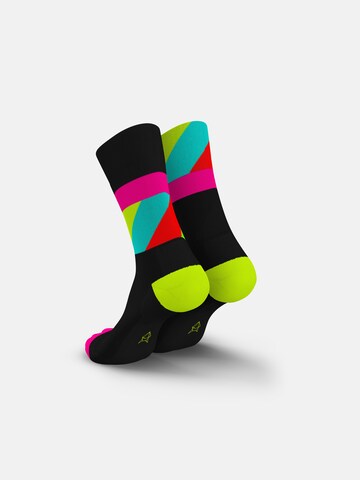 INCYLENCE Athletic Socks 'STRIDES' in Black