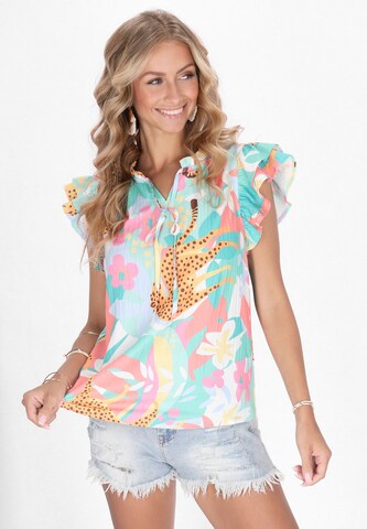IZIA Blouse in Green: front
