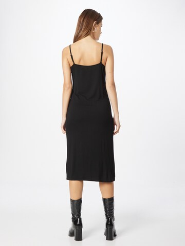 Rochie de la Traffic People pe negru