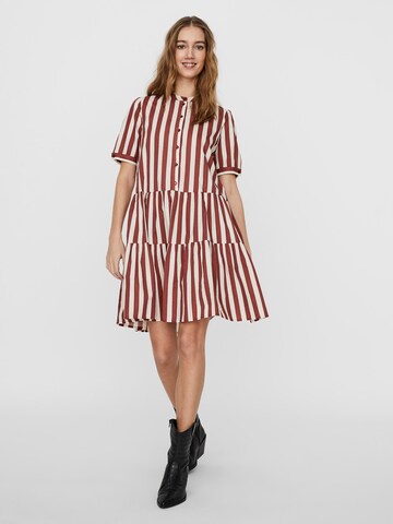 Robe-chemise 'Delta' VERO MODA en marron