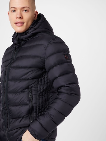 STRELLSON Winter Jacket in Black