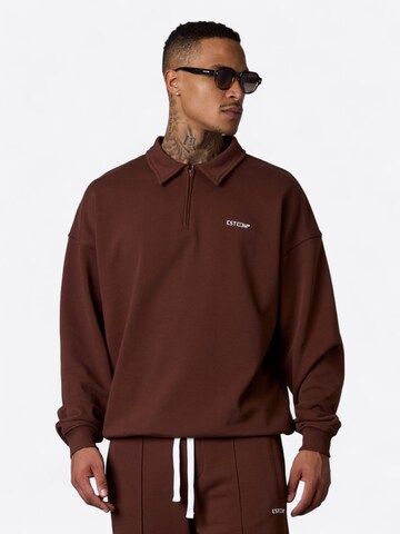 Felpa ' Essential Oversized Halfzip ' di ESTEEM in marrone: frontale