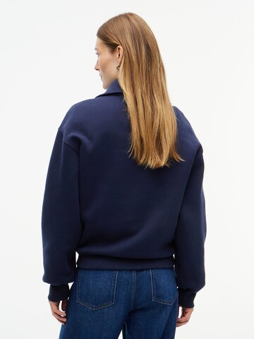 TOMMY HILFIGER Sweatshirt i blå