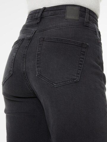 PIECES Flared Jeans 'FLIKKA' in Zwart