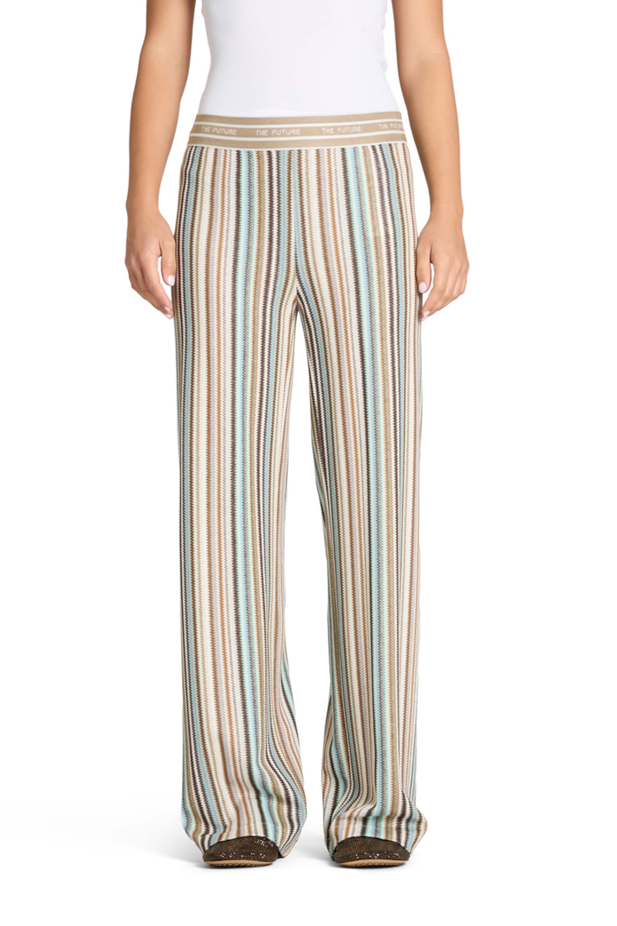 Cambio Regular Pleat-Front Pants in Beige