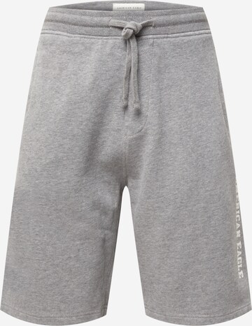 Regular Pantalon American Eagle en gris : devant