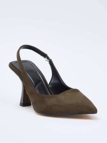 Trendyol Slingback Pumps in Green: front