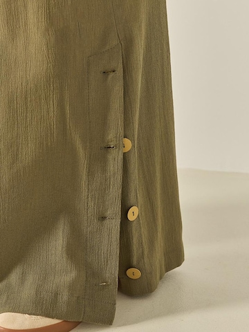 Completo pantalone di Bianco Lucci in verde