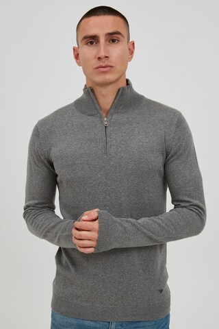 11 Project Sweater 'Ingfried' in Grey: front