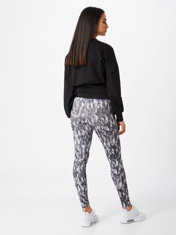 Urban Classics Skinny Leggings in Grijs