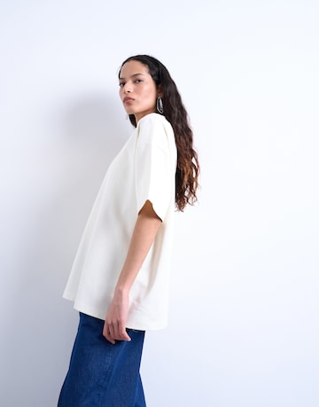 TOPSHOP Oversized shirt 'VICTORIA' in Beige: voorkant