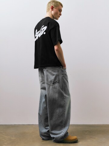 Pull&Bear T-Shirt 'STWD' in Schwarz