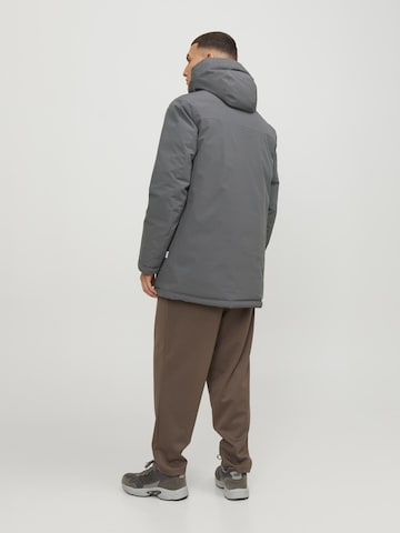 JACK & JONES Functionele jas 'Tate' in Grijs