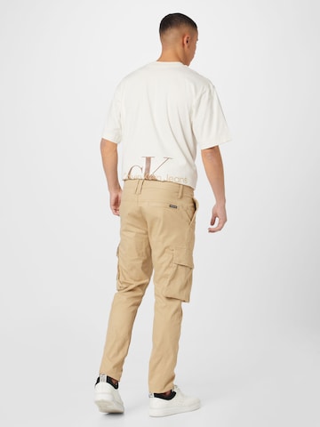 Skinny Pantalon cargo Calvin Klein Jeans en beige