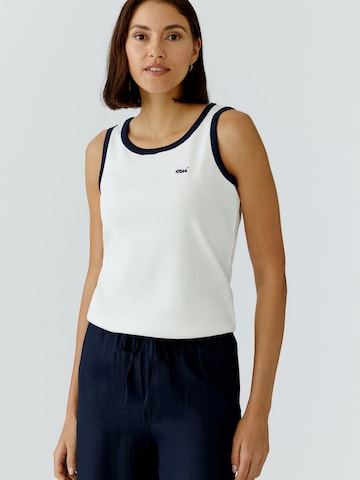 OUI Top in White: front