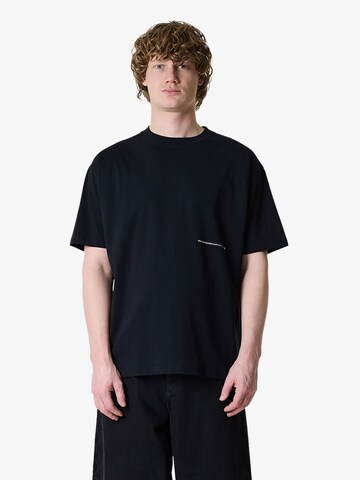 T-Shirt NEW AMSTERDAM en noir : devant