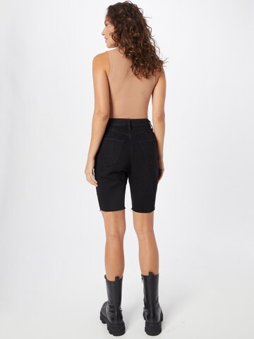 River Island Skinny Shorts in Schwarz