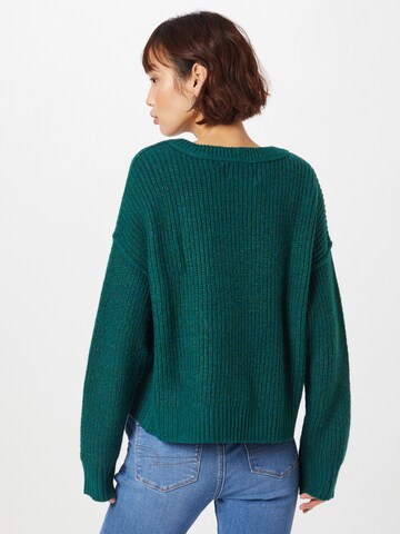 American Eagle Sweater in Green
