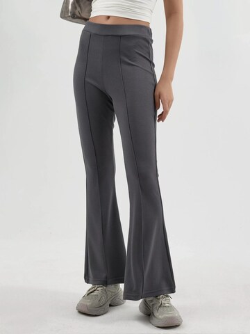 Pantaloni 'Hose' di Hiccup in grigio: frontale