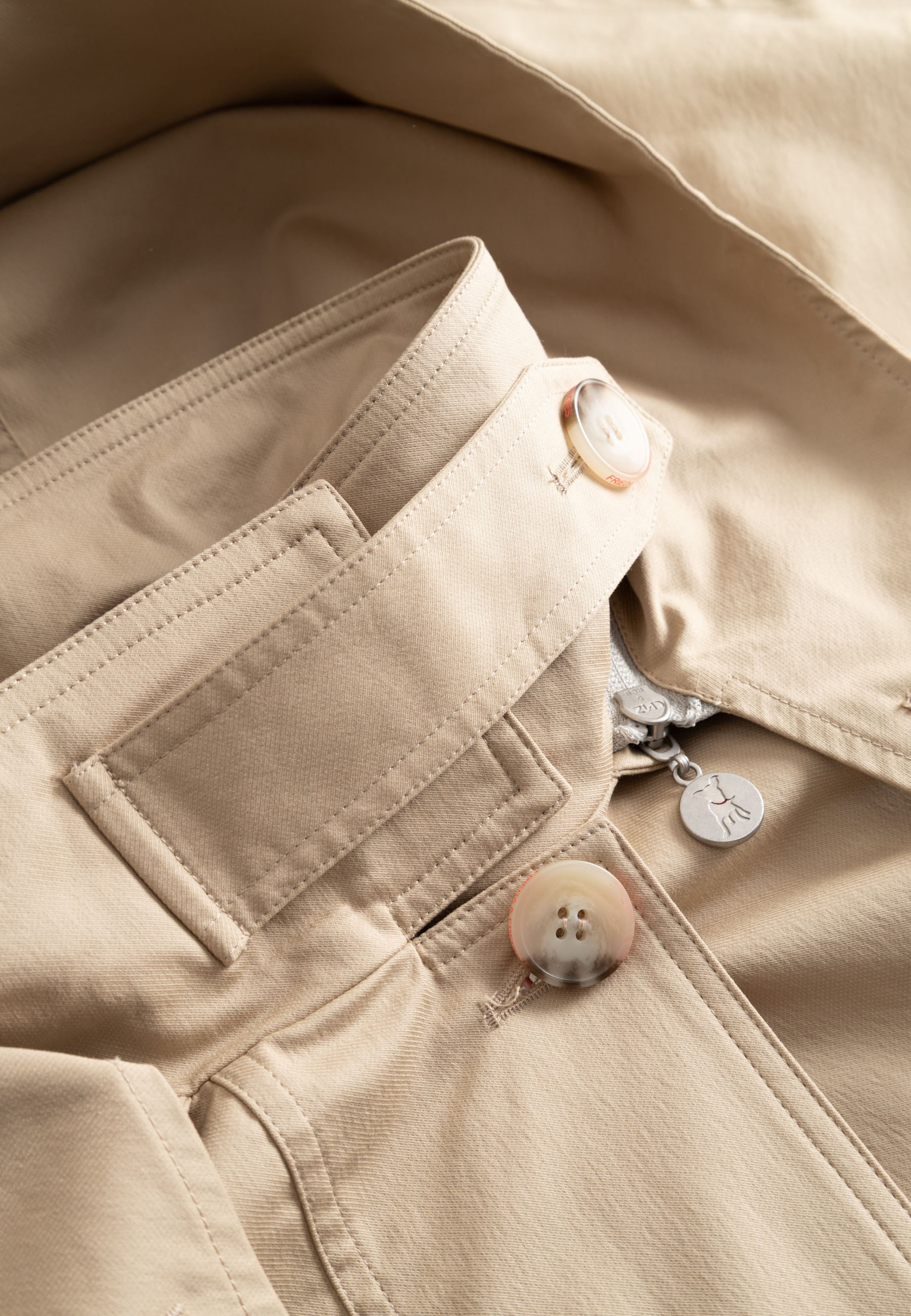 Frieda & Freddies NY Between-Season Jacket in Beige