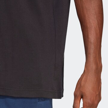 ADIDAS ORIGINALS T-Shirt 'Trefoil Essentials' in Schwarz