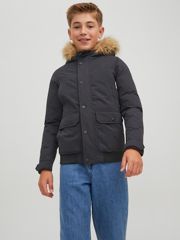 Jack & Jones Junior Winterjas 'Winner' in Zwart: voorkant