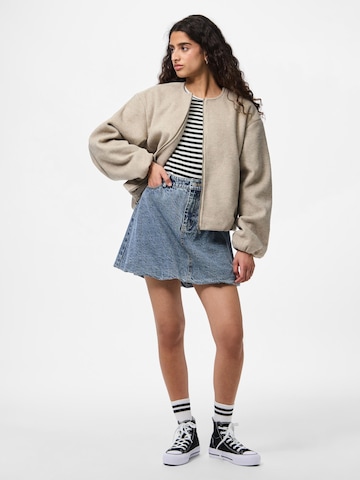 Veste mi-saison 'PCAnna' PIECES en beige