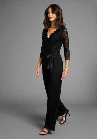 LAURA SCOTT Jumpsuit in Black: front
