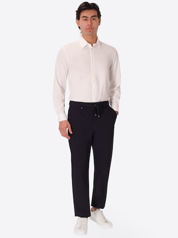 Distretto12 - regular Pantalón chino 'T. ACTIVE ' en negro