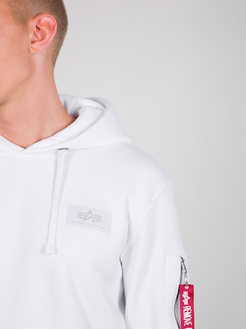 ALPHA INDUSTRIES Sweatshirt in Wit