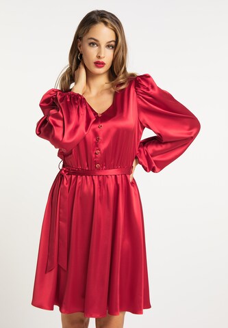 faina - Vestido en rojo: frente