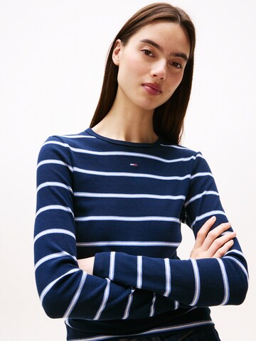 Tommy Jeans Shirt 'ESSENTIAL' in Blauw