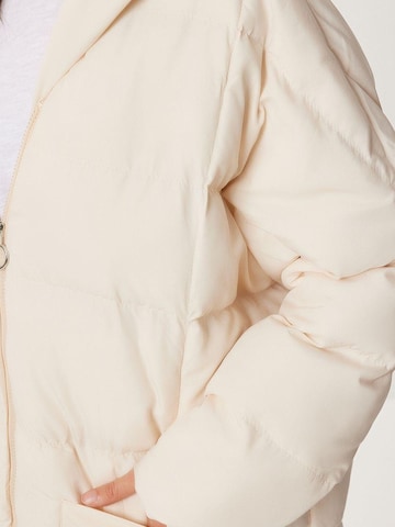 Happiness İstanbul Winterjas in Wit