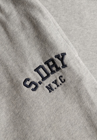 évasé Pantalon Superdry en gris