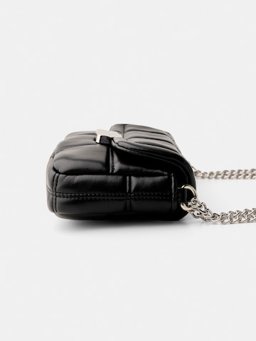 Bershka Crossbody bag in Black