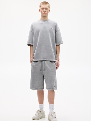 Pull&Bear Baggy Nadrág 'STWD' - szürke