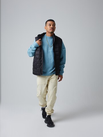 ABOUT YOU x Benny Cristo Vest 'Carlo' i sort: forside