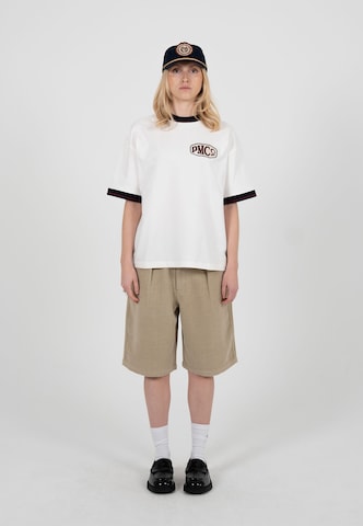 Prohibited - Camiseta 'PMCO' en blanco