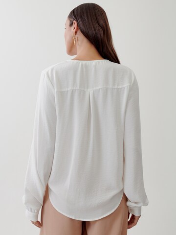 Tussah Blouse in Beige