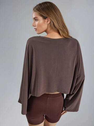 T-shirt Busem en marron