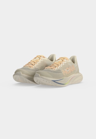 Chaussure de course 'MACH 7' HOKA en beige