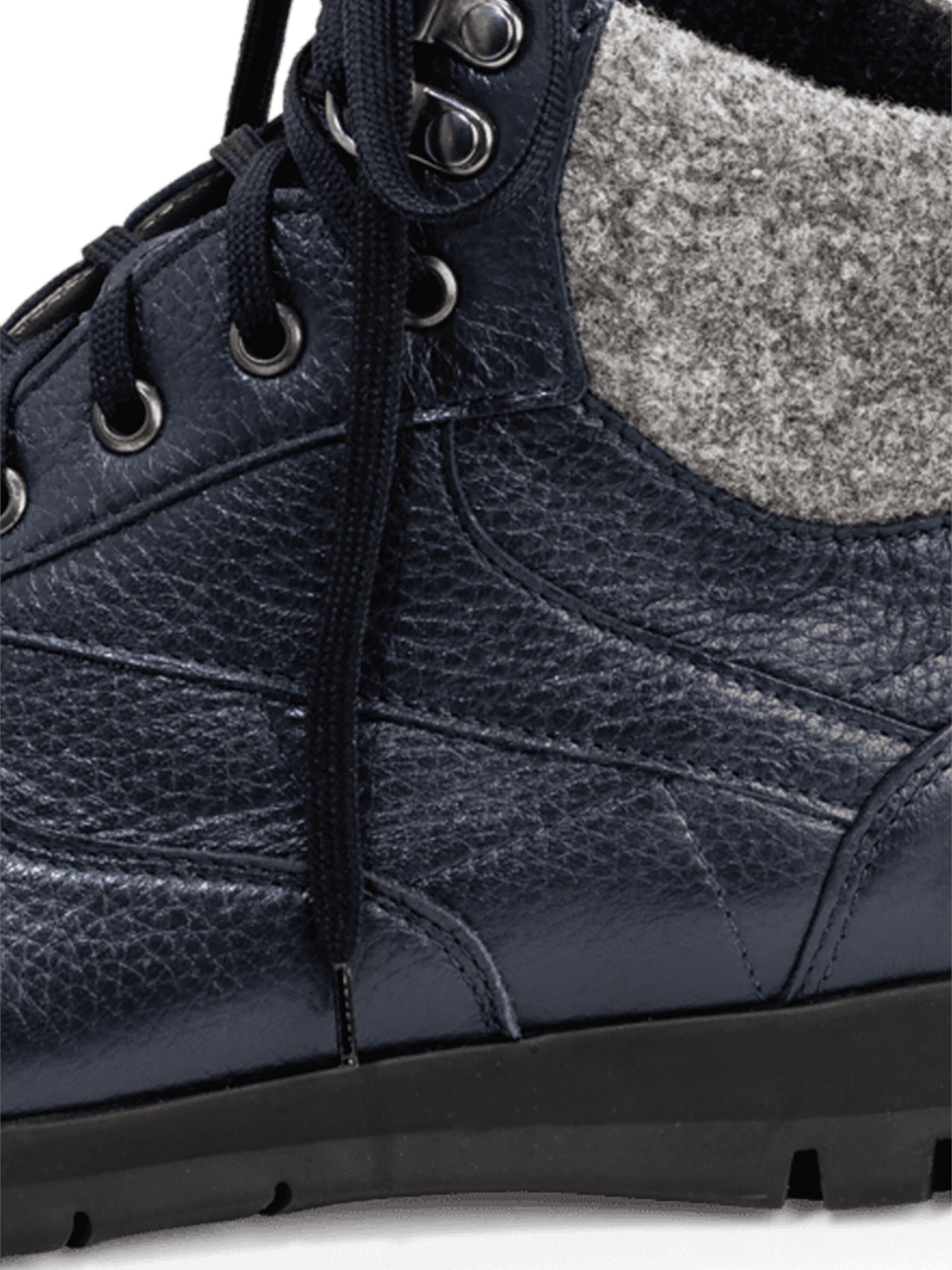 VITAFORM Lace-up boots in Blue