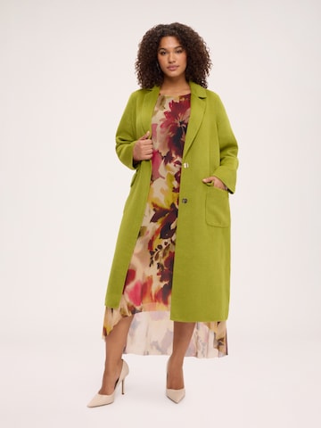 Cappotto di mezza stagione di Fiorella Rubino in verde