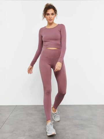 Tommy Life Top 'Crop Top' in Lila